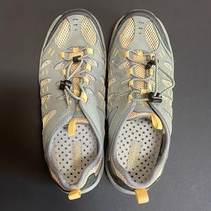 GH Bass womens water shoe